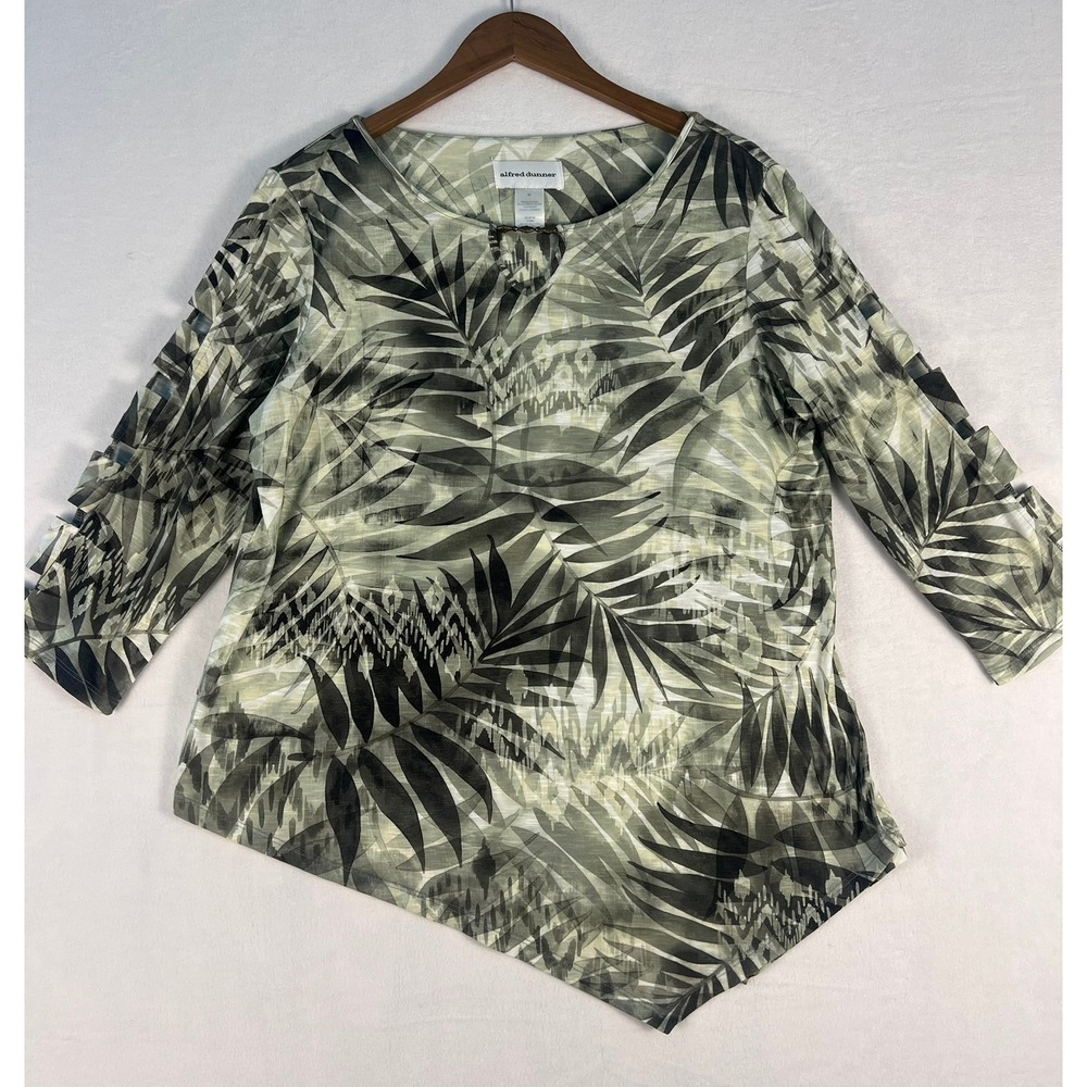 Alfred Dunner‎ Blouse Wm M Green Palm Print Asymmetric 3/4 Sleeve Tropic Resort